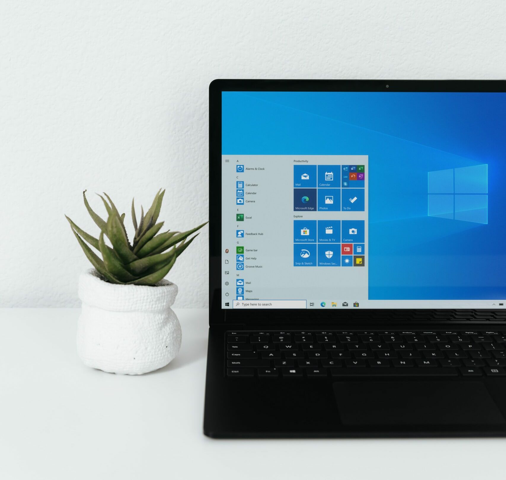 windows-Bnl5yt3SNsM-unsplash